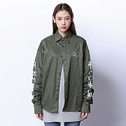 [ROMANTIC CROWN] �������� Drop shoulder Wide Shirt_Khaki