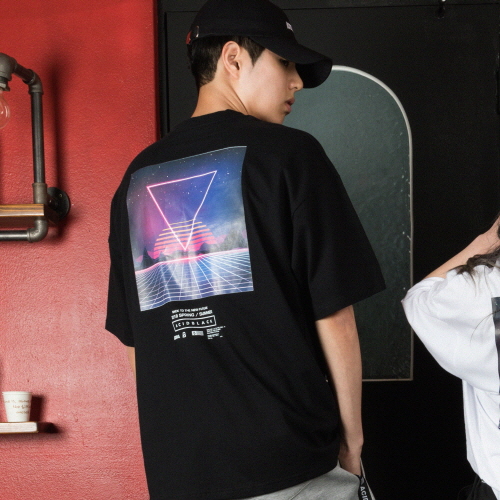 [���õ����] ACIDBLACK - BACK TO THE NEW FUTURE TEE (BLACK) ���� ����Ƽ Ƽ����