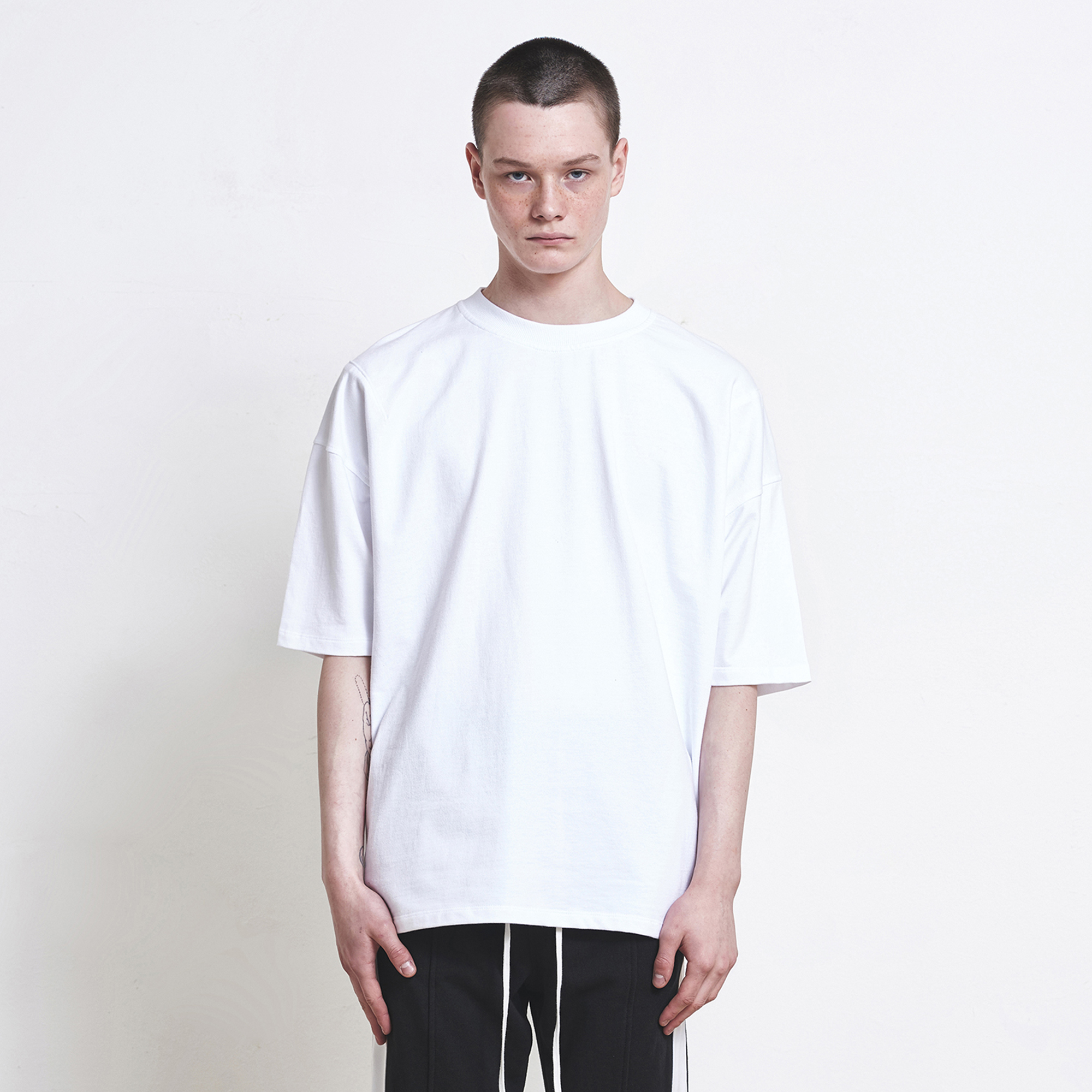 [�ڼ��� ����] ���������� ������ Ƽ���� White